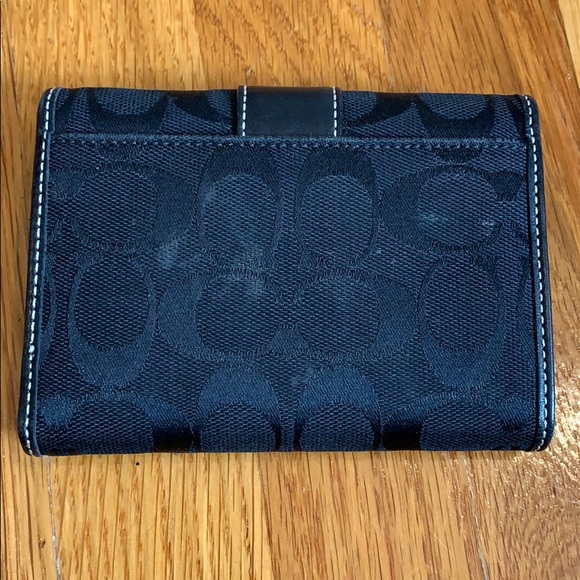Coach Bi-fold Wallet - Picture 2 of 7